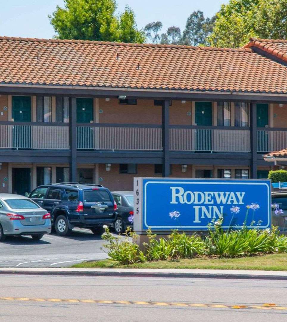 DISCOVER ALL OF THE AMENITIES AND VALUABLE SERVICES <br>  AT OUR FALLBROOK, CA HOTEL